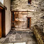 Antica Casa Di Montagna Maison Bovard 3*