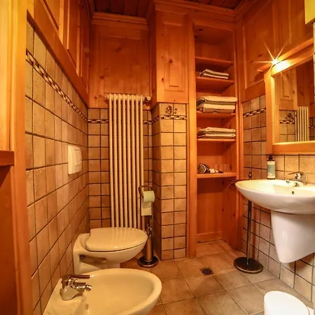 Bed & Breakfast Antica Casa Di Montagna Maison Bovard