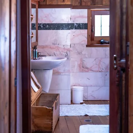 Antica Casa Di Montagna Maison Bovard Frühstückspension