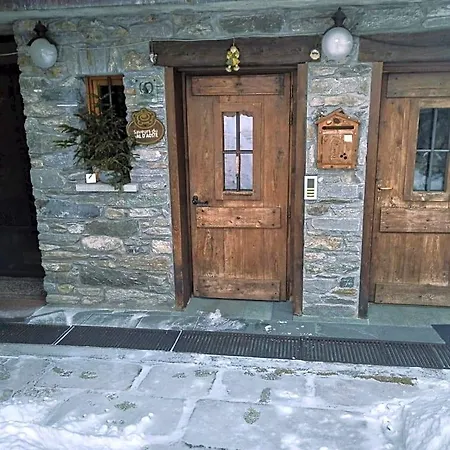 Antica Casa Di Montagna Maison Bovard 3*