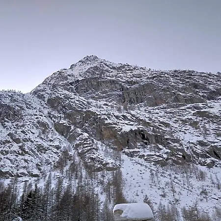 Antica Casa Di Montagna Maison Bovard 3*