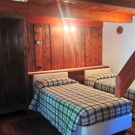 Antica Casa Di Montagna Maison Bovard Frühstückspension 3*