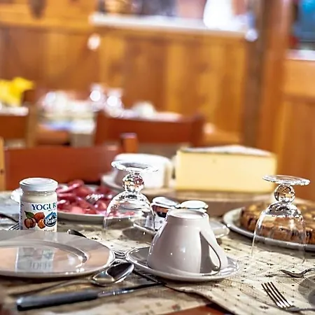 Antica Casa Di Montagna Maison Bovard Frühstückspension 3*