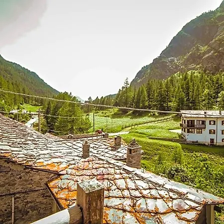 Antica Casa Di Montagna Maison Bovard Frühstückspension